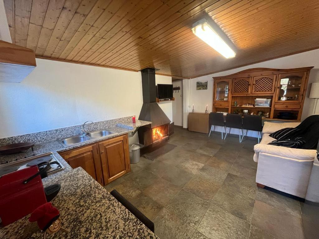 Casa Rustica Villa Олот Екстериор снимка